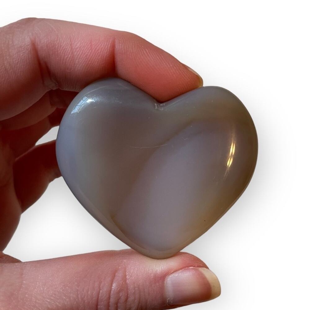 🔴 3 for $15 Gray Agate Heart Palm Stone #2